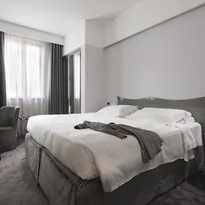 **** Szálloda Berna Olaszország