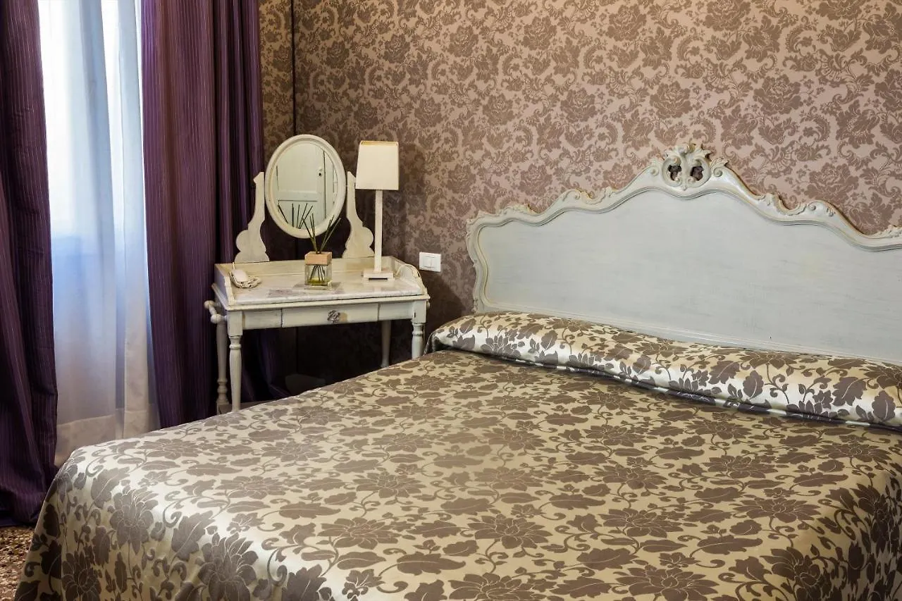 Locanda Casa Martini Velence 3*,